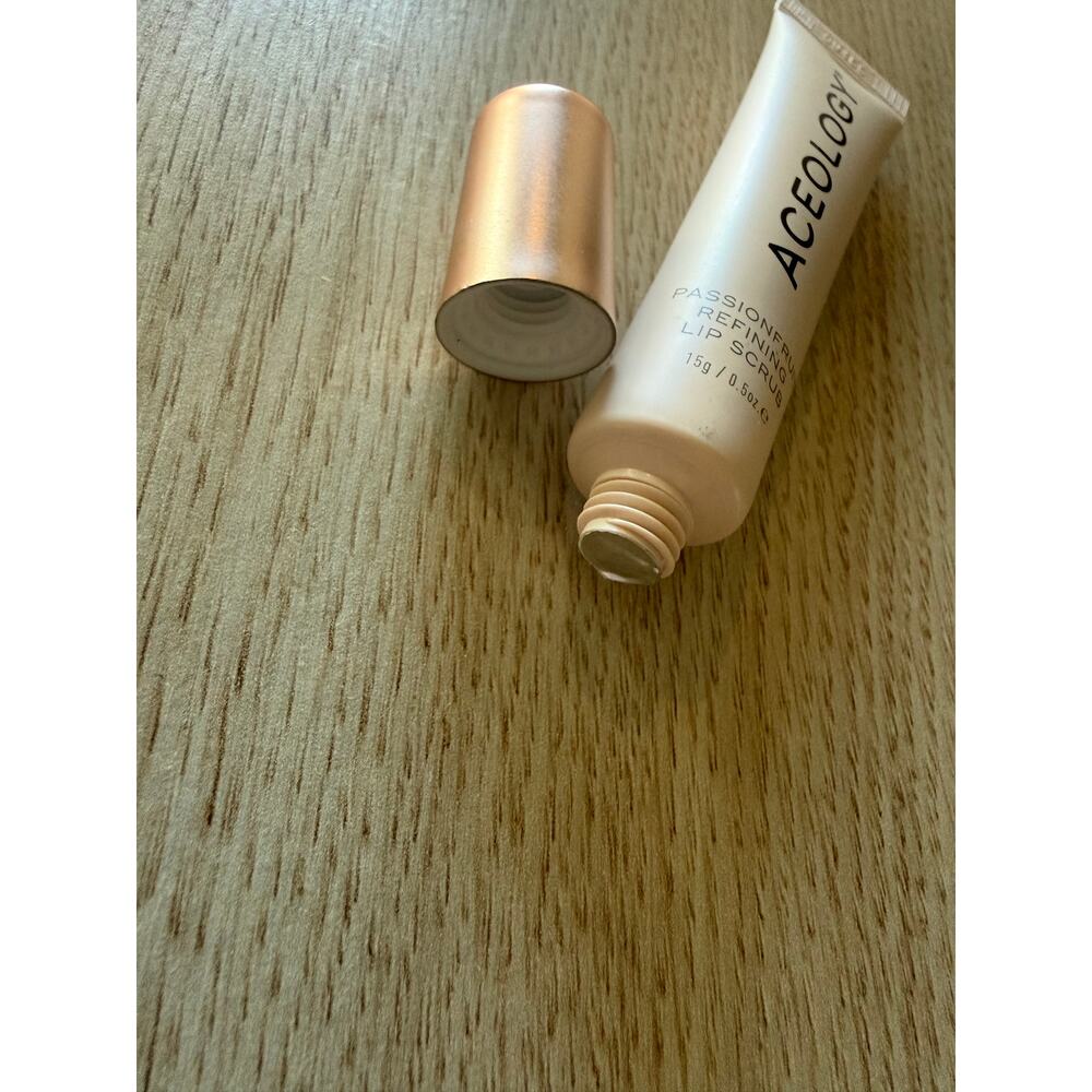 $29 New Aceology Passionfruit Lip Scrub - Picture 4 of 5